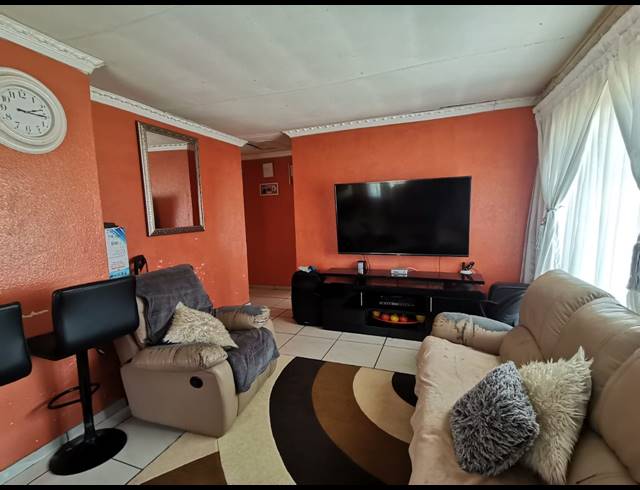 2 BEDROOM HOUSE SOLD IN SEBOKENG ZONE 10